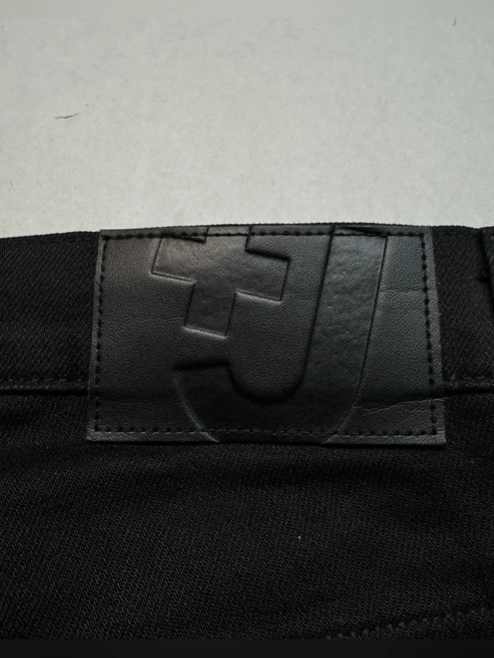 Uniqlo x +J Jil Sander Selvedge Slim-Fit Straight Jeans In Black Stretch 31x32